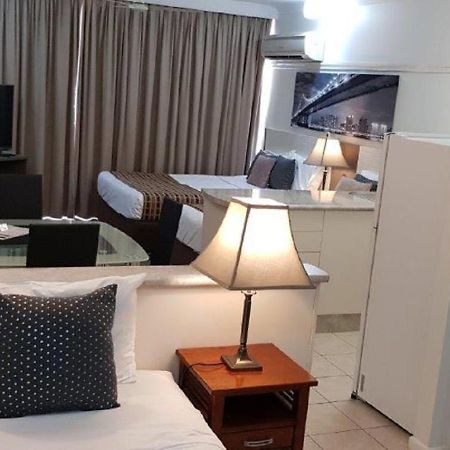 Reef Palms Motel Cairns Eksteriør bilde